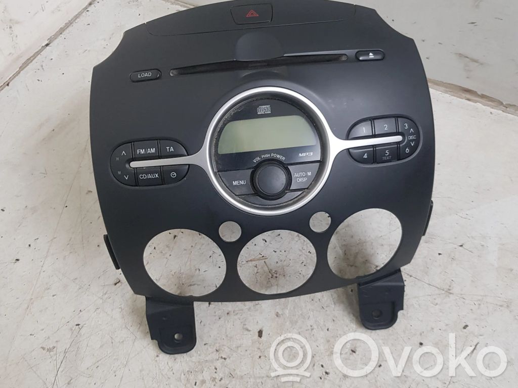 Mazda 2 Radio / CD/DVD atskaņotājs / navigācija 
