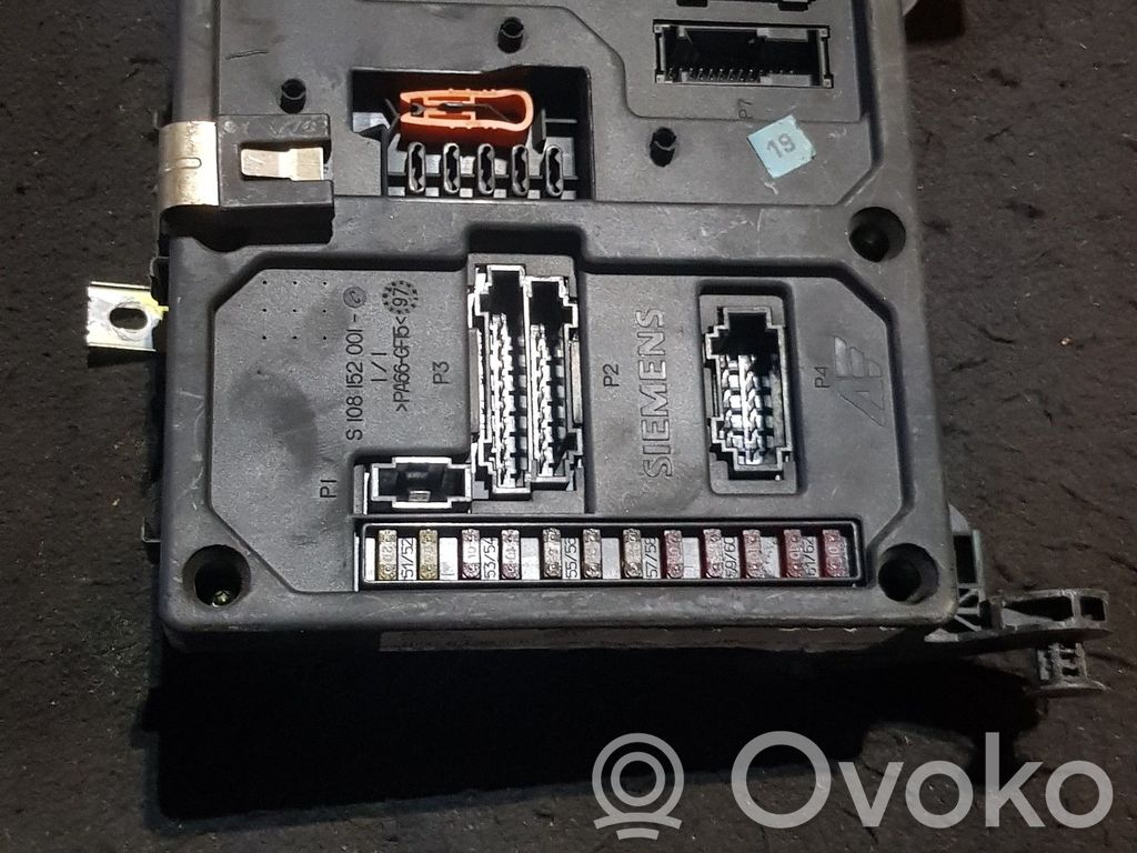 Ford Galaxy Saugiklių dėžė (komplektas) 