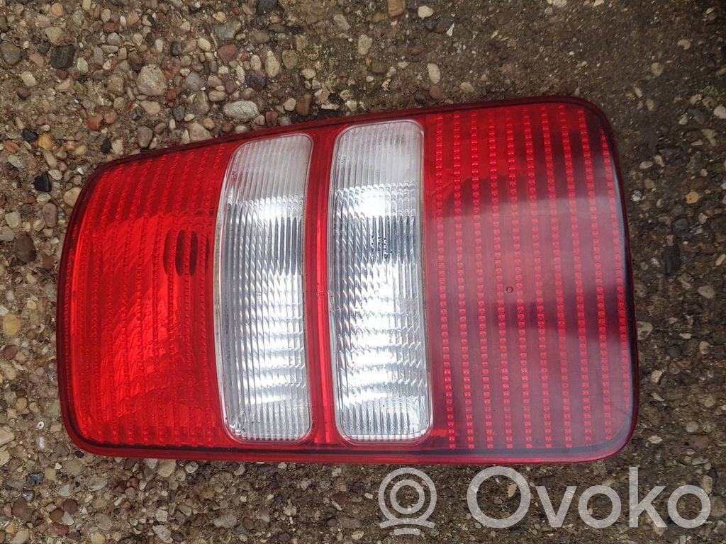 Volkswagen Caddy Galinis žibintas kėbule 
