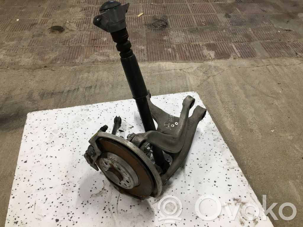 Audi A4 S4 B8 8K Olka-akselin laakeripesä 