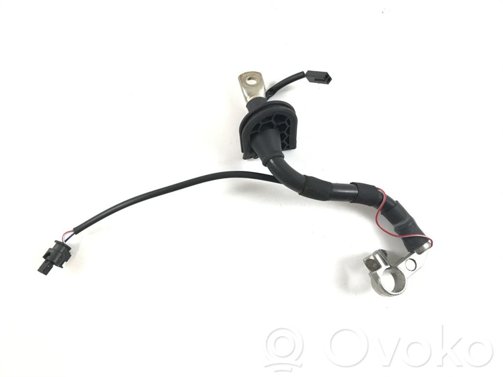 Volkswagen Touareg II Positive cable (battery) 