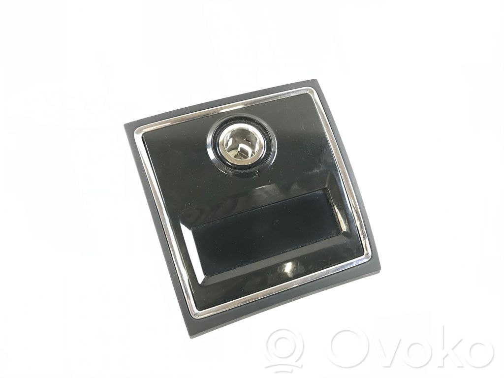 Skoda Superb B6 (3T) Cigarette lighter trim rear 
