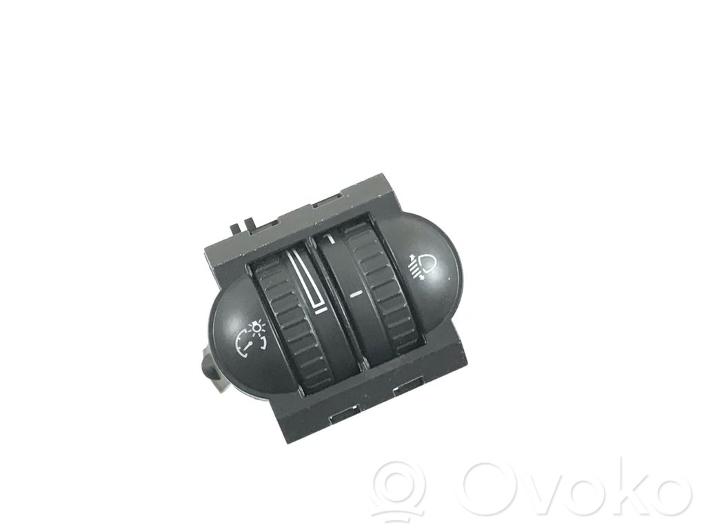Headlight level height control switch   1K8941333