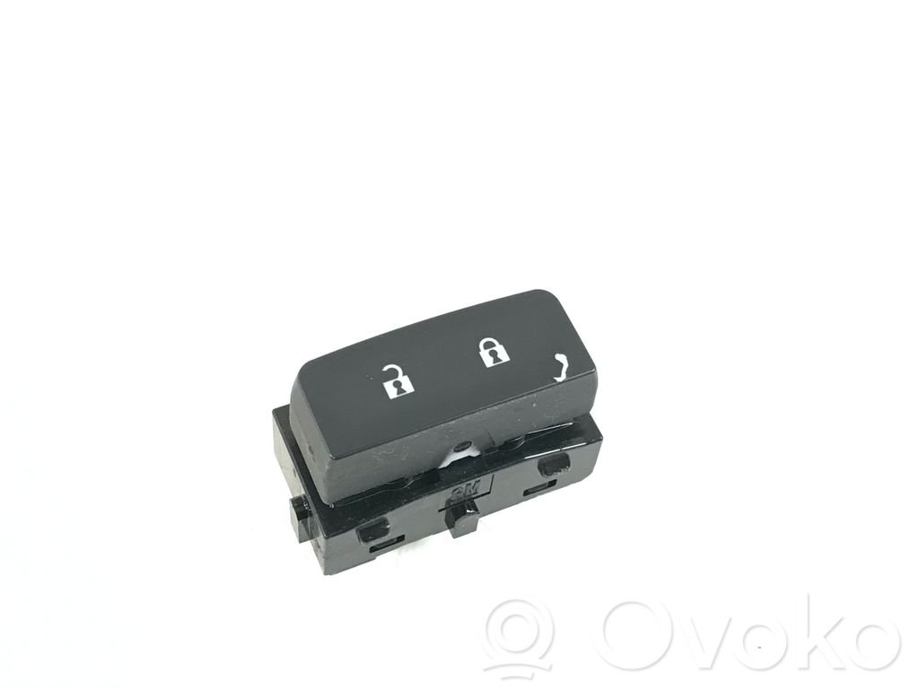 Chevrolet Camaro Central locking switch button 