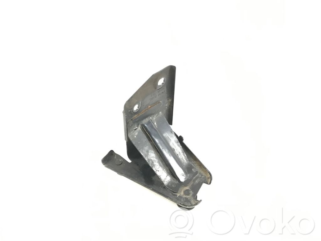 Volkswagen Golf VII Uchwyt / Mocowanie pompy ABS 
