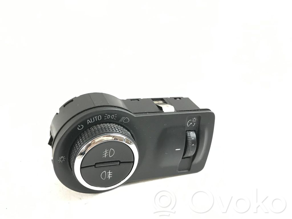 Opel Insignia A Light switch 