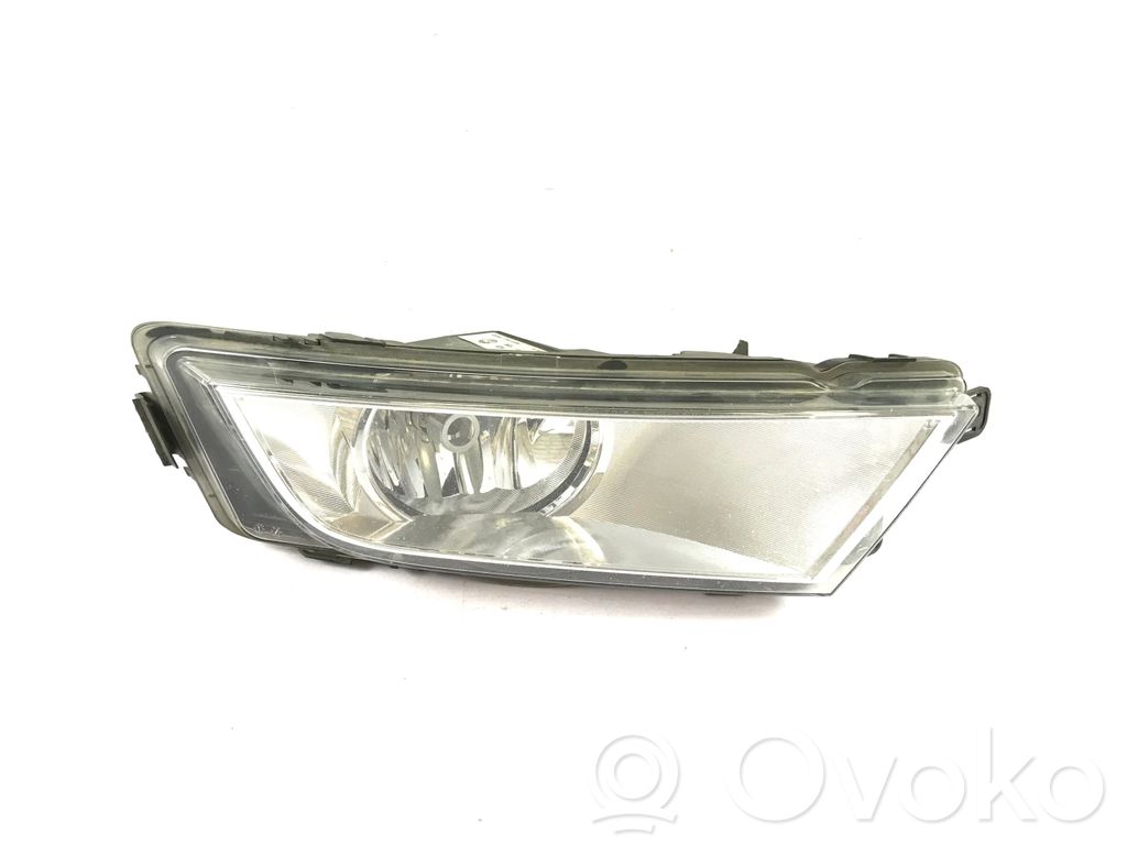 Skoda Octavia Mk3 (5E) Etusumuvalo 