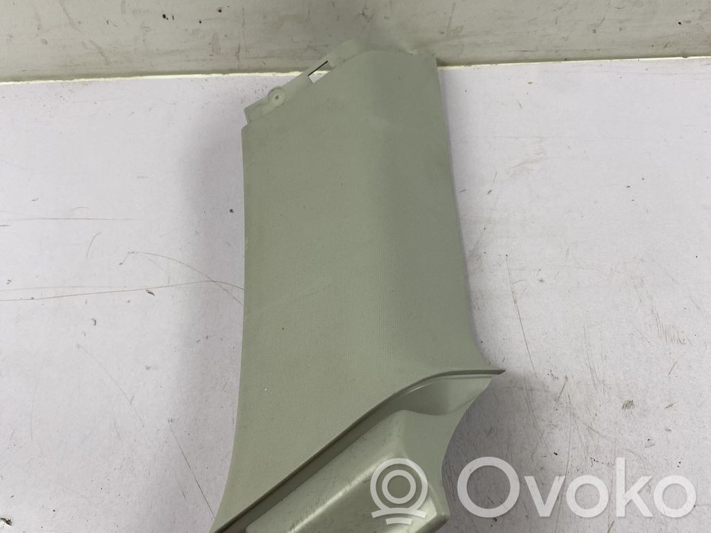 Skoda Superb B8 (3V) Moldura del pillar (D) (Inferior) 