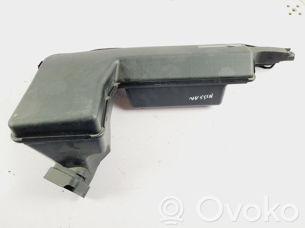 Nissan Pathfinder R52 Air intake duct part 