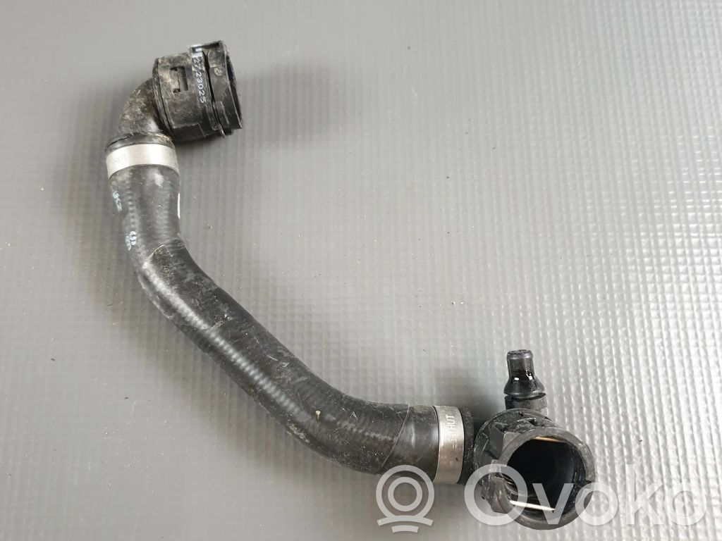 BMW i4 Engine coolant pipe/hose 