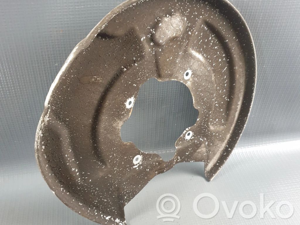 Volvo XC90 Guardapolvo del disco de freno trasero 