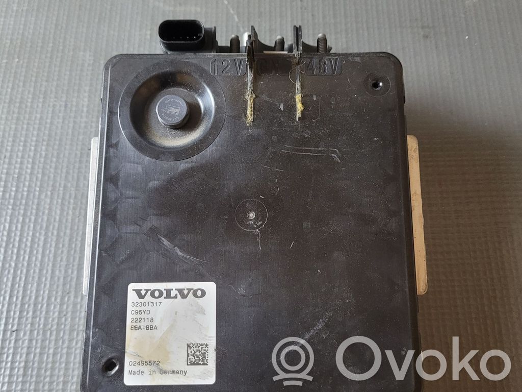 Volvo XC60 Voltage converter inverter 