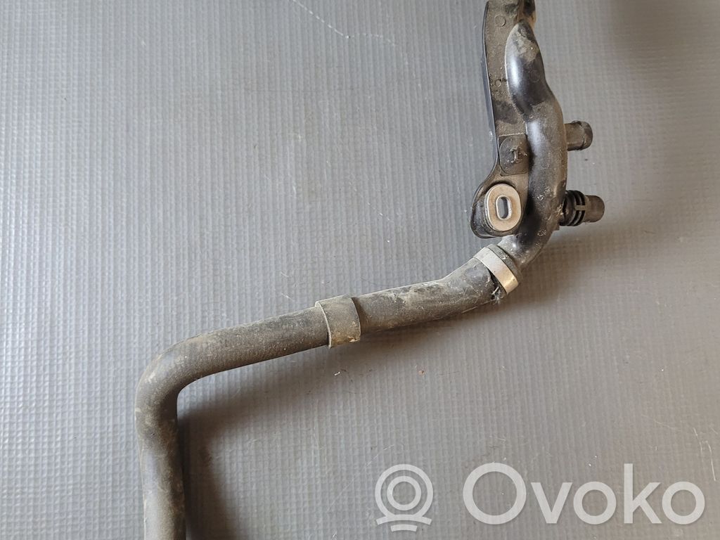 Volvo XC60 Engine coolant pipe/hose 