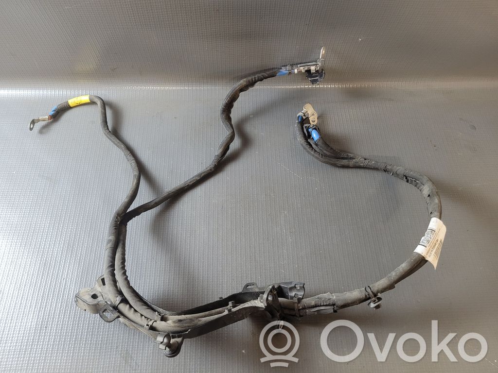 Volvo XC60 Johtimet (käynnistysmoottori) 