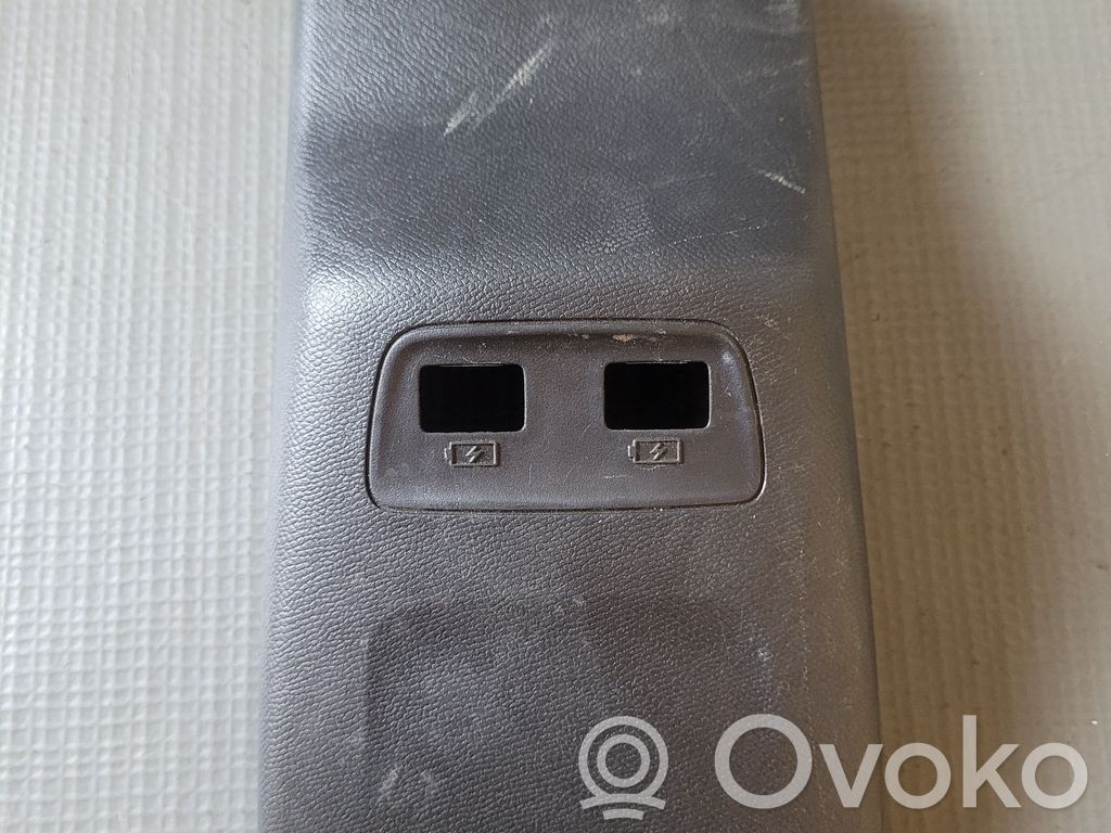 Peugeot 208 II Cita veida vidus konsoles (tuneļa) elementi 