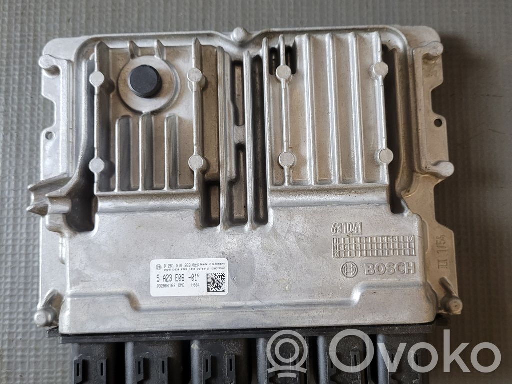 BMW 5 G30 G31 G38 Engine control unit/module 