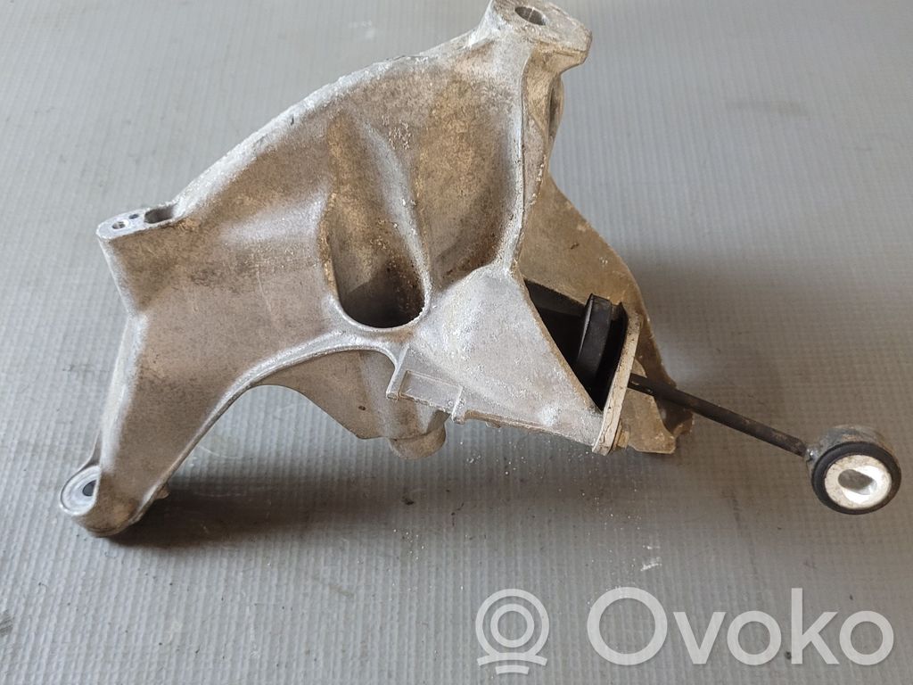 Audi Q5 SQ5 FY Engine mounting bracket 