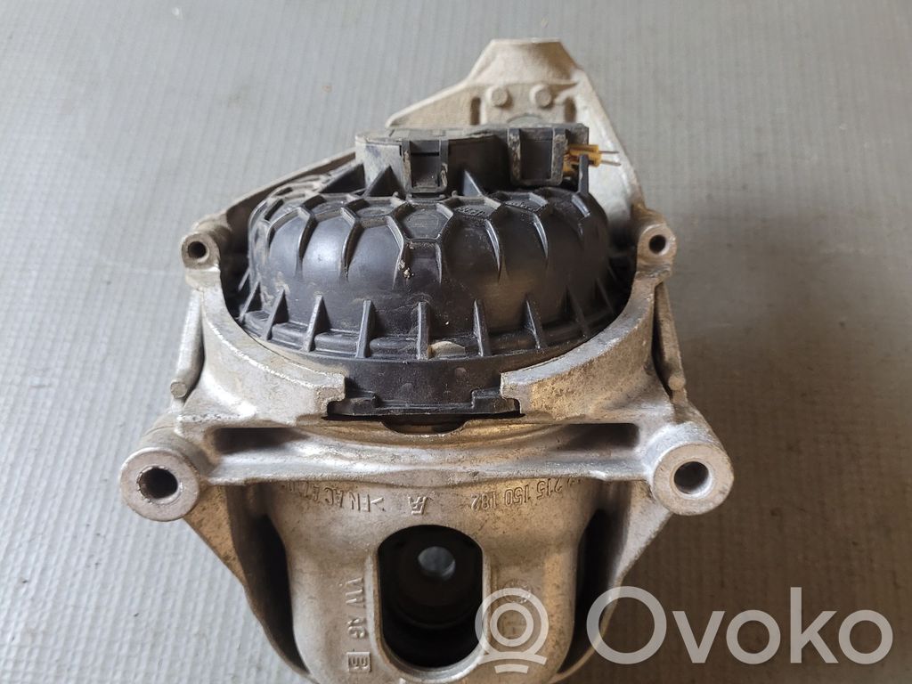Audi Q5 SQ5 FY Engine mount bracket 