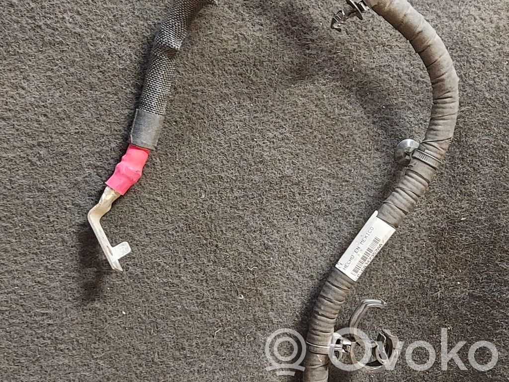 Ford Fusion II Plus / Klema / Przewód akumulatora 