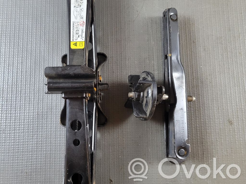 Ford Fusion II Lift Jack 