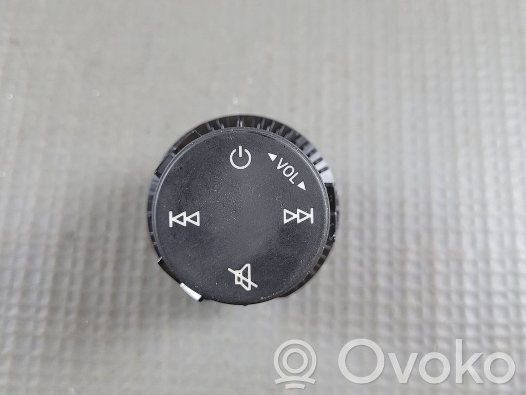 Mando de control del sonido   8Y0919616A