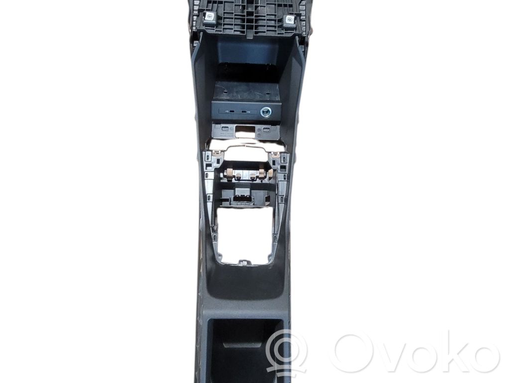 Center console   89A863242,89A864131,89A863242A