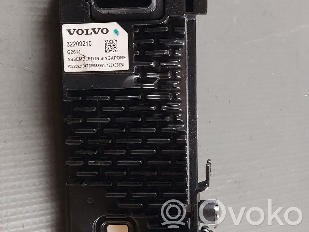 Volvo S90, V90 Windshield/windscreen camera 