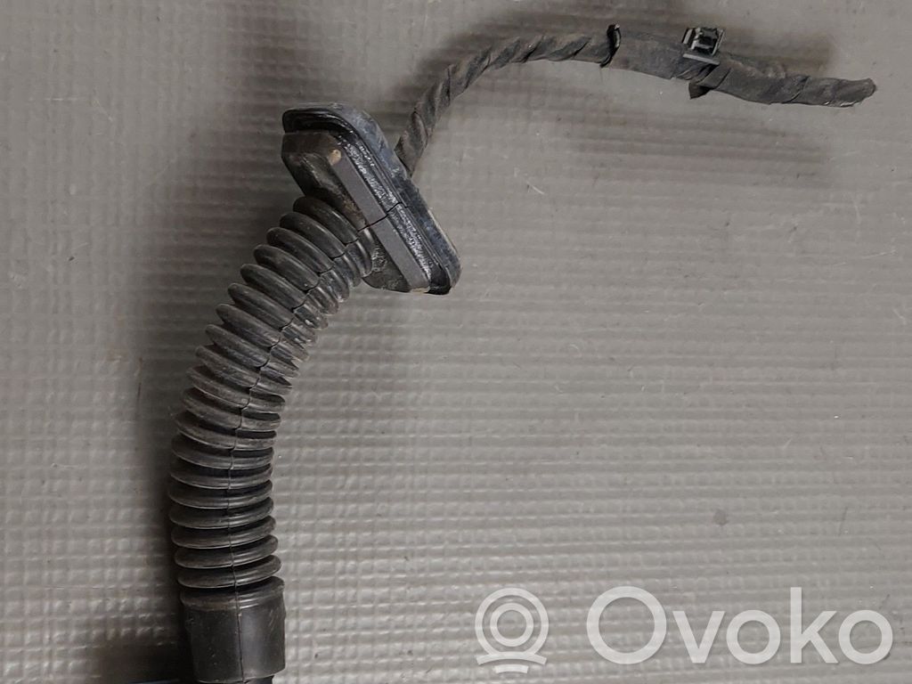 Volvo S90, V90 Cableado de puerta trasera 