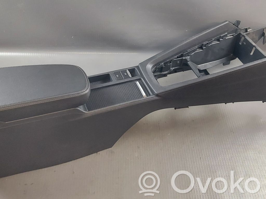 Skoda Octavia Mk4 Consola central 