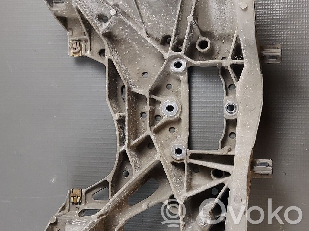 Audi SQ7 Gearbox mounting bracket 