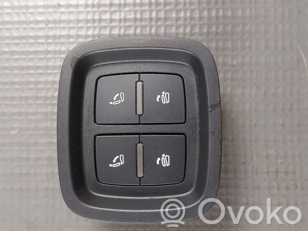 Audi SQ7 Seat control switch 