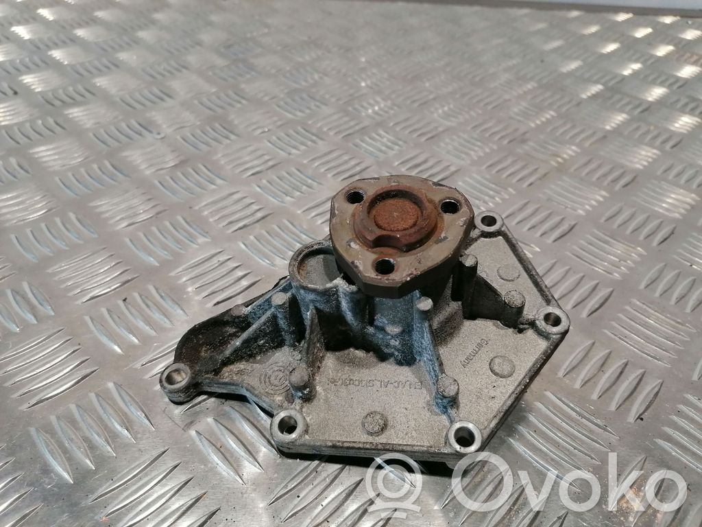 Audi Q7 4L Vesipumppu 