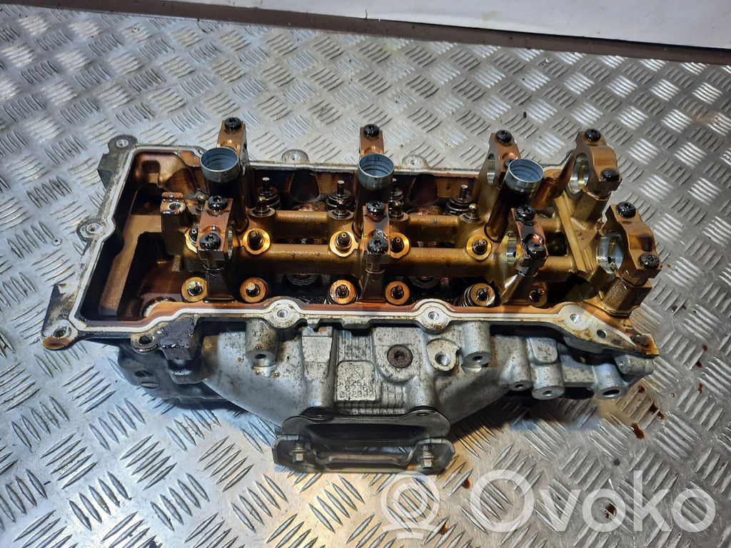 Jeep Grand Cherokee Engine head 