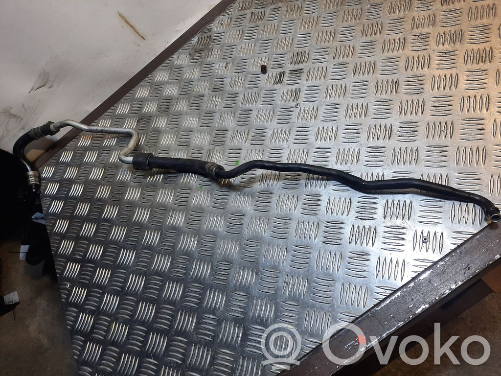 BMW 7 F01 F02 F03 F04 Gearbox oil cooler pipe/hose 