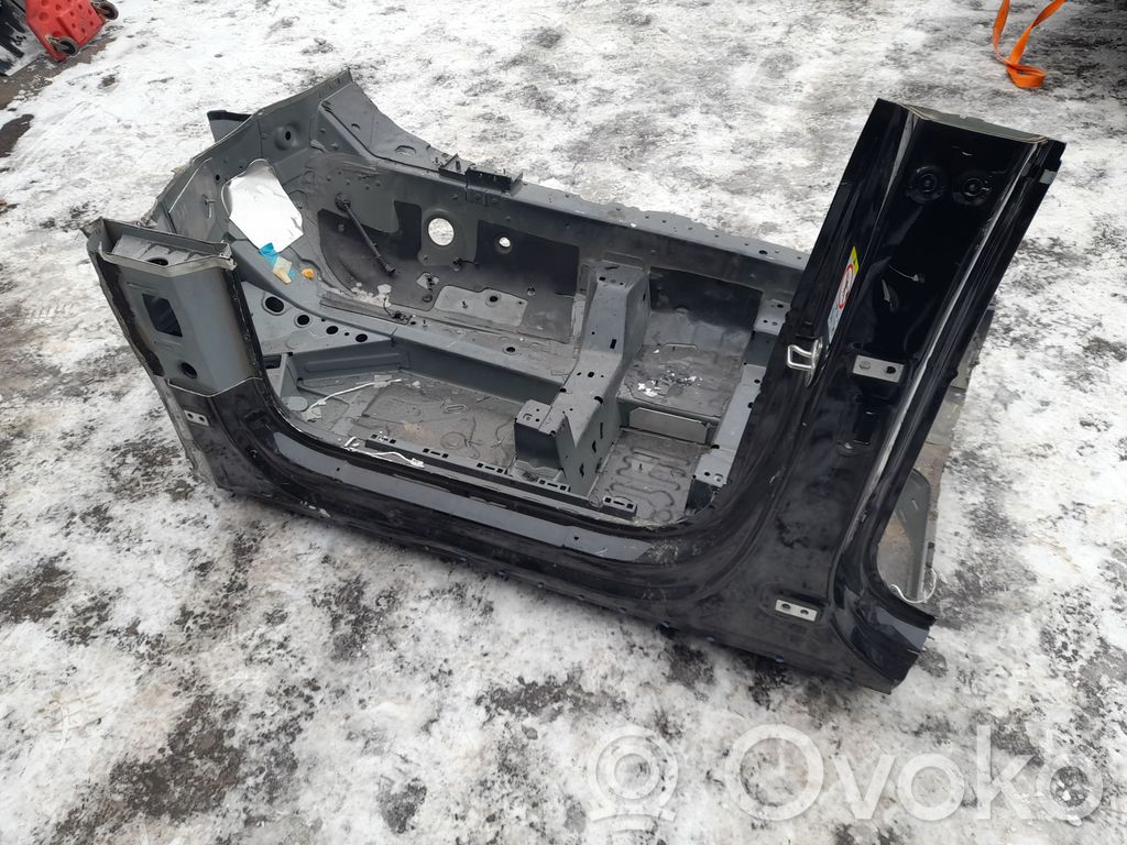 Panel lateral delantero