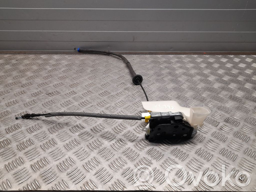 Audi A5 Front door lock 