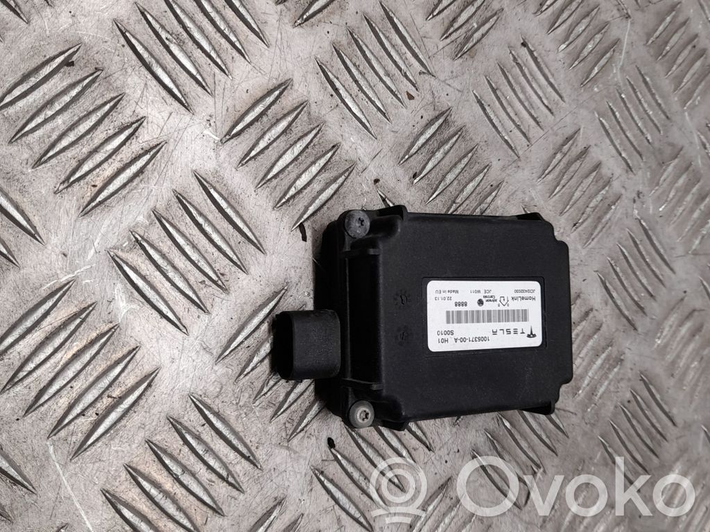 Tesla Model S Other control units/modules 