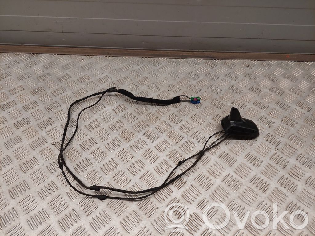 GPS-pystyantenni   8T0035503C,8T0035503
