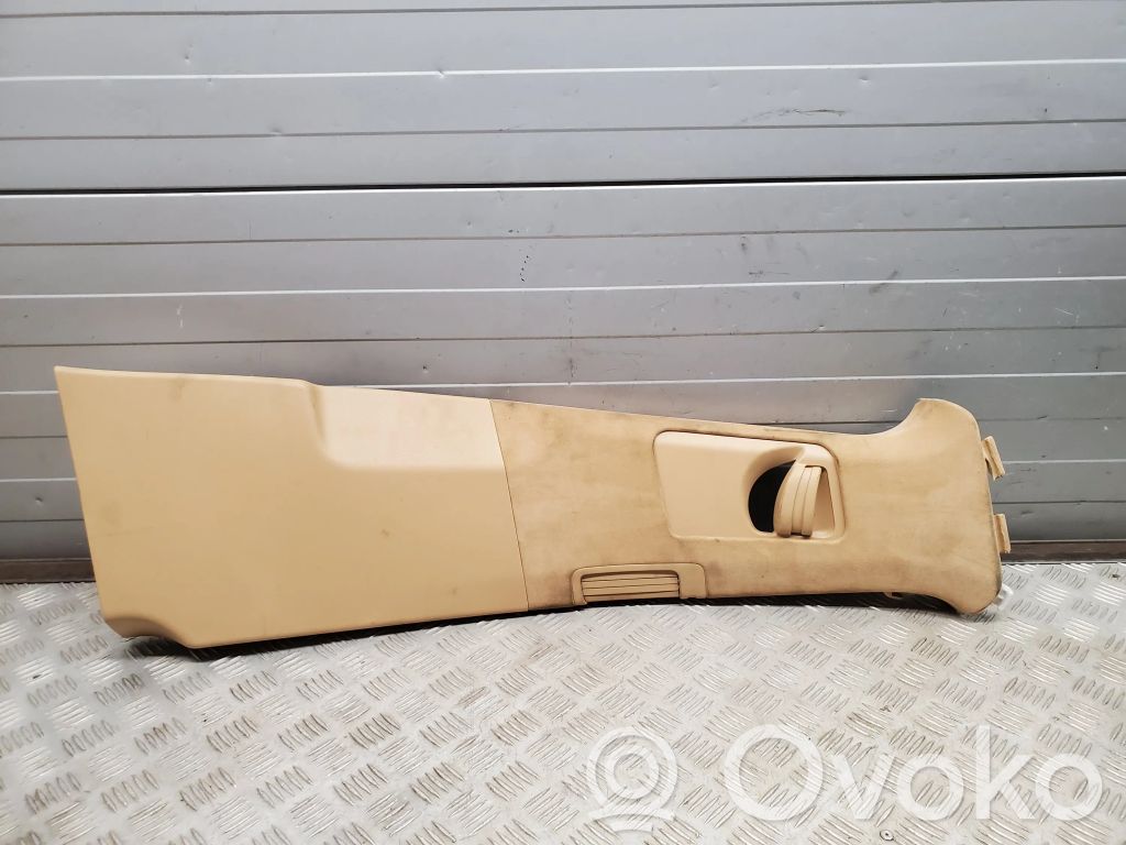 Porsche Cayenne (92A) Osłona dolna słupka / B 