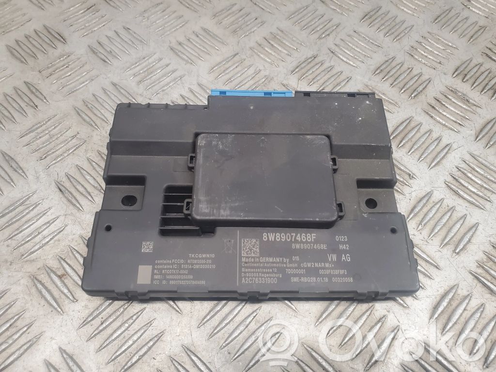 Audi Q7 4M Gateway control module 