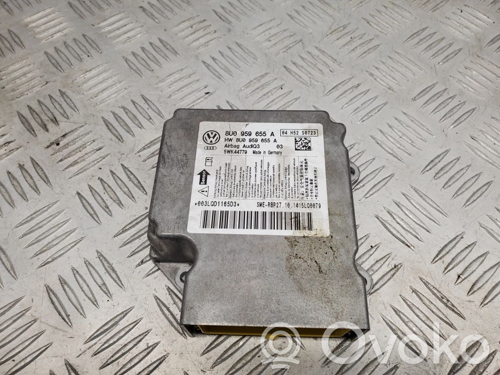 Audi Q3 8U Airbag control unit/module 