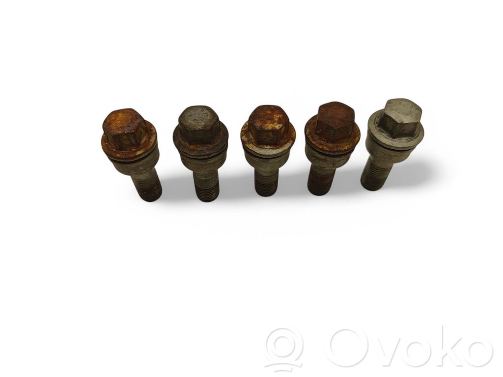 Tuercas/tornillos