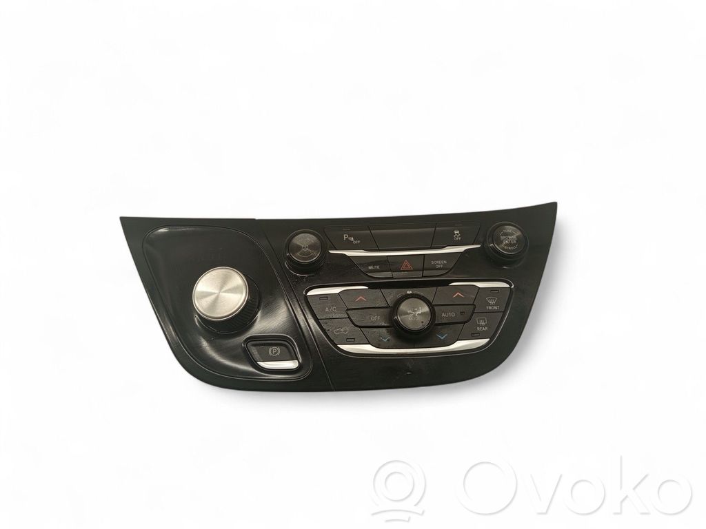 Chrysler Pacifica Climate control unit 