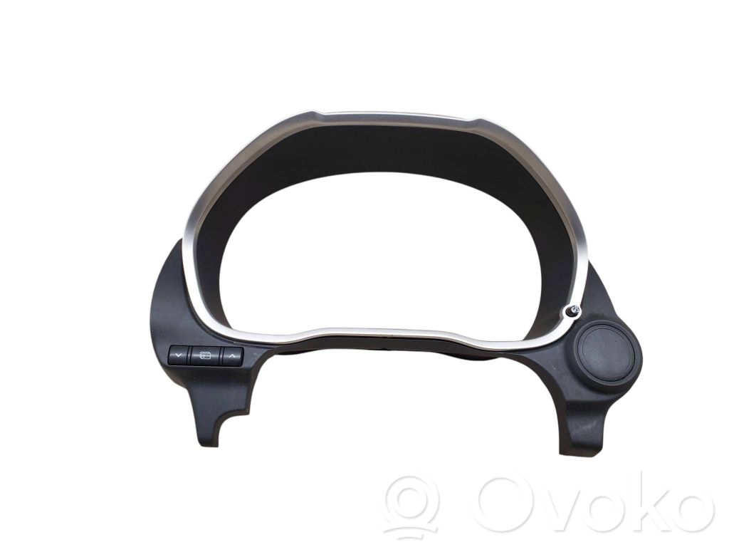 Mitsubishi Eclipse Cross Moldura del panel 
