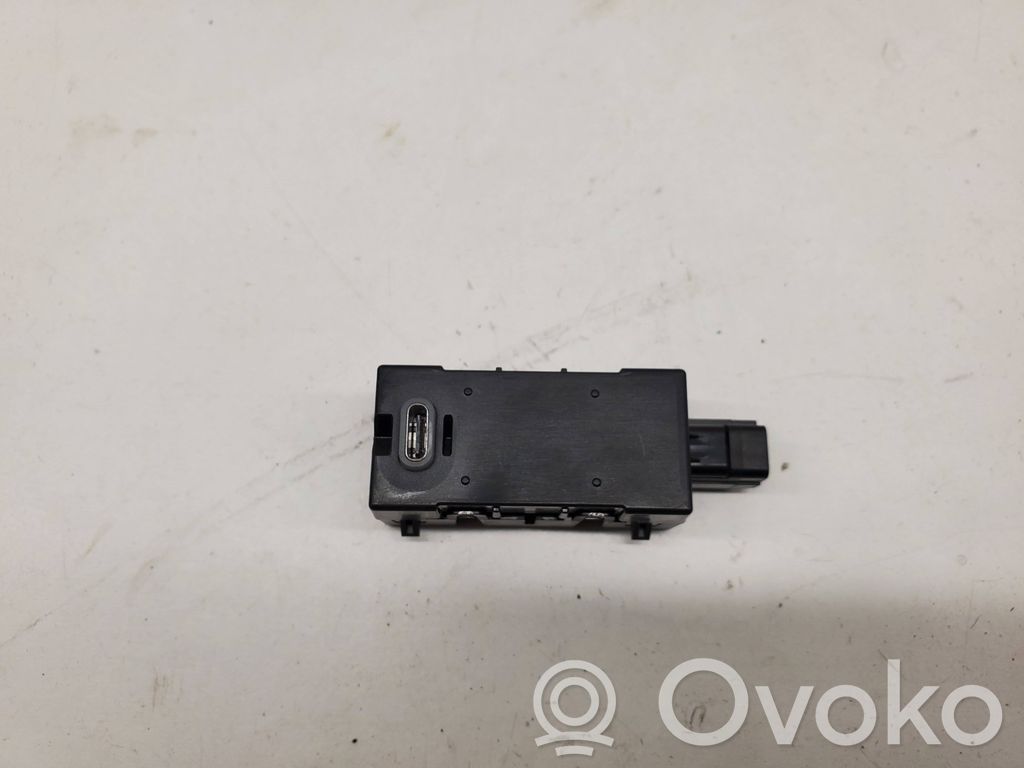 Cadillac XT6 Enchufe conector USB 
