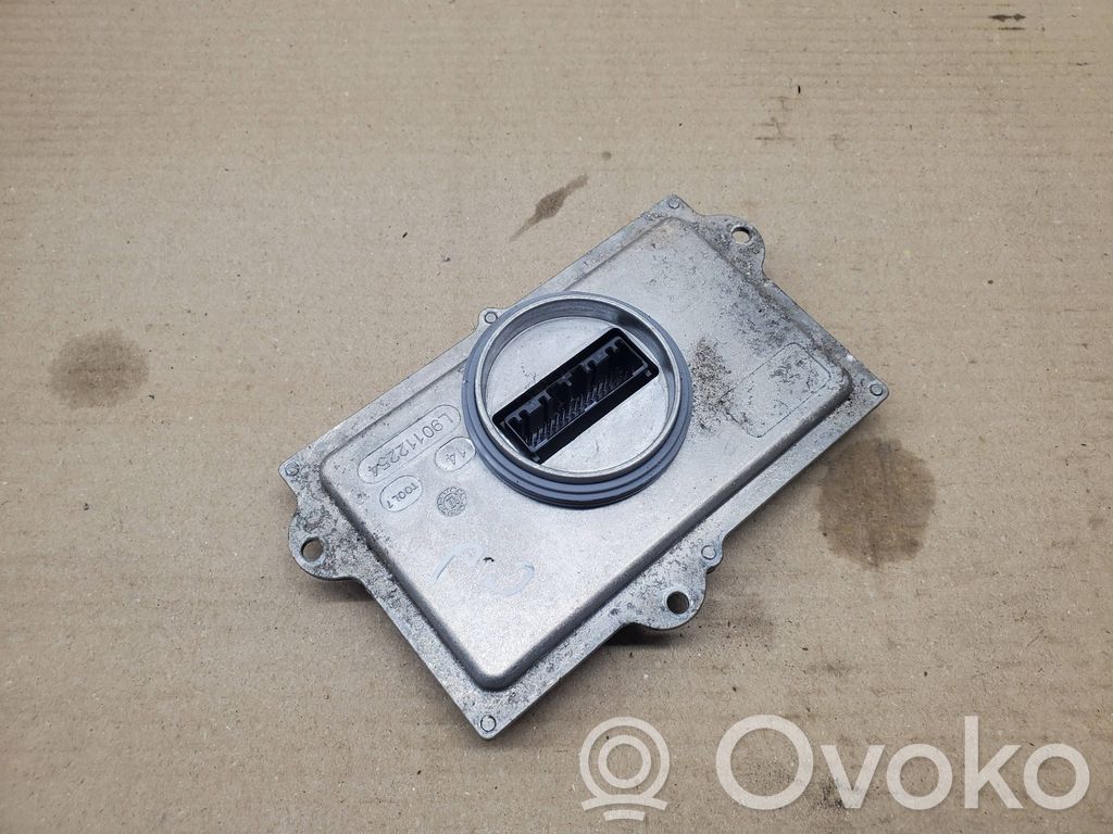 Volvo S90, V90 Moduł poziomowanie świateł Xenon 