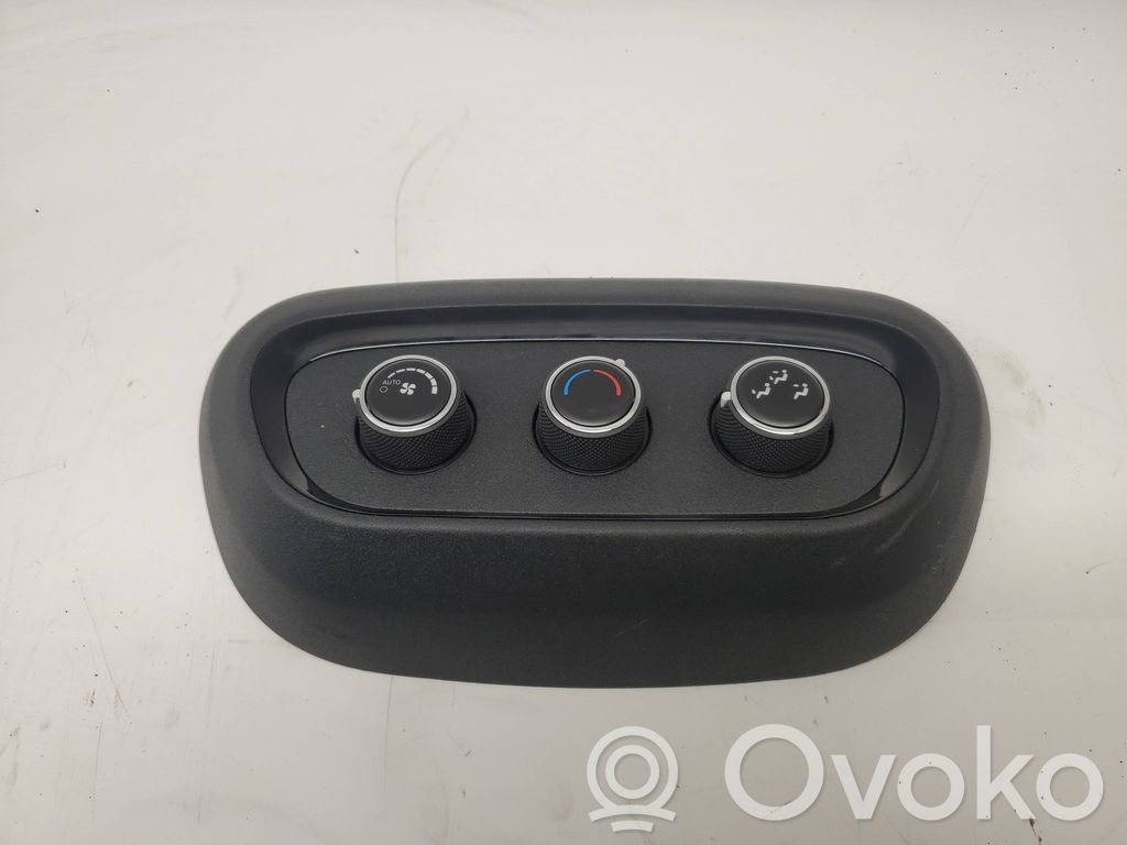 Dodge Durango III Climate control unit 