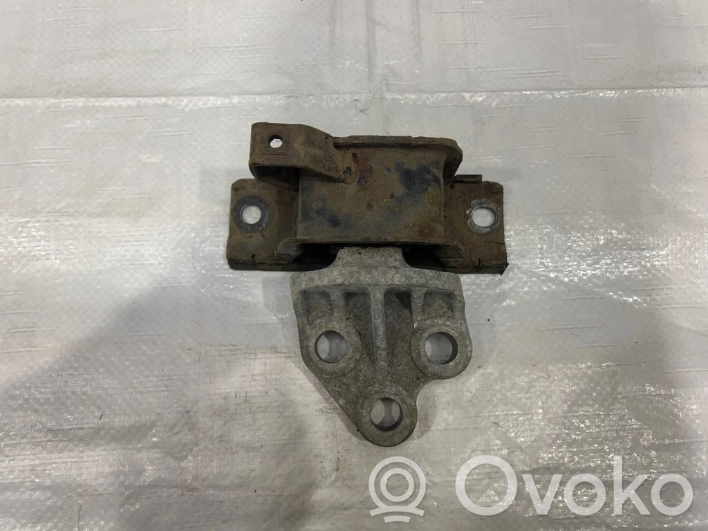 Fiat Grande Punto Dzinēja spilvens 