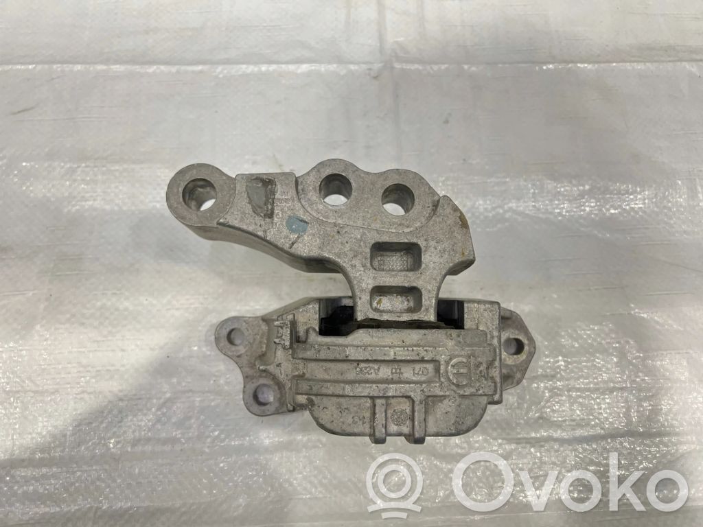 Engine mounting bracket   52040727