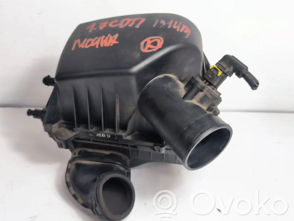 Opel Mokka Air filter box 